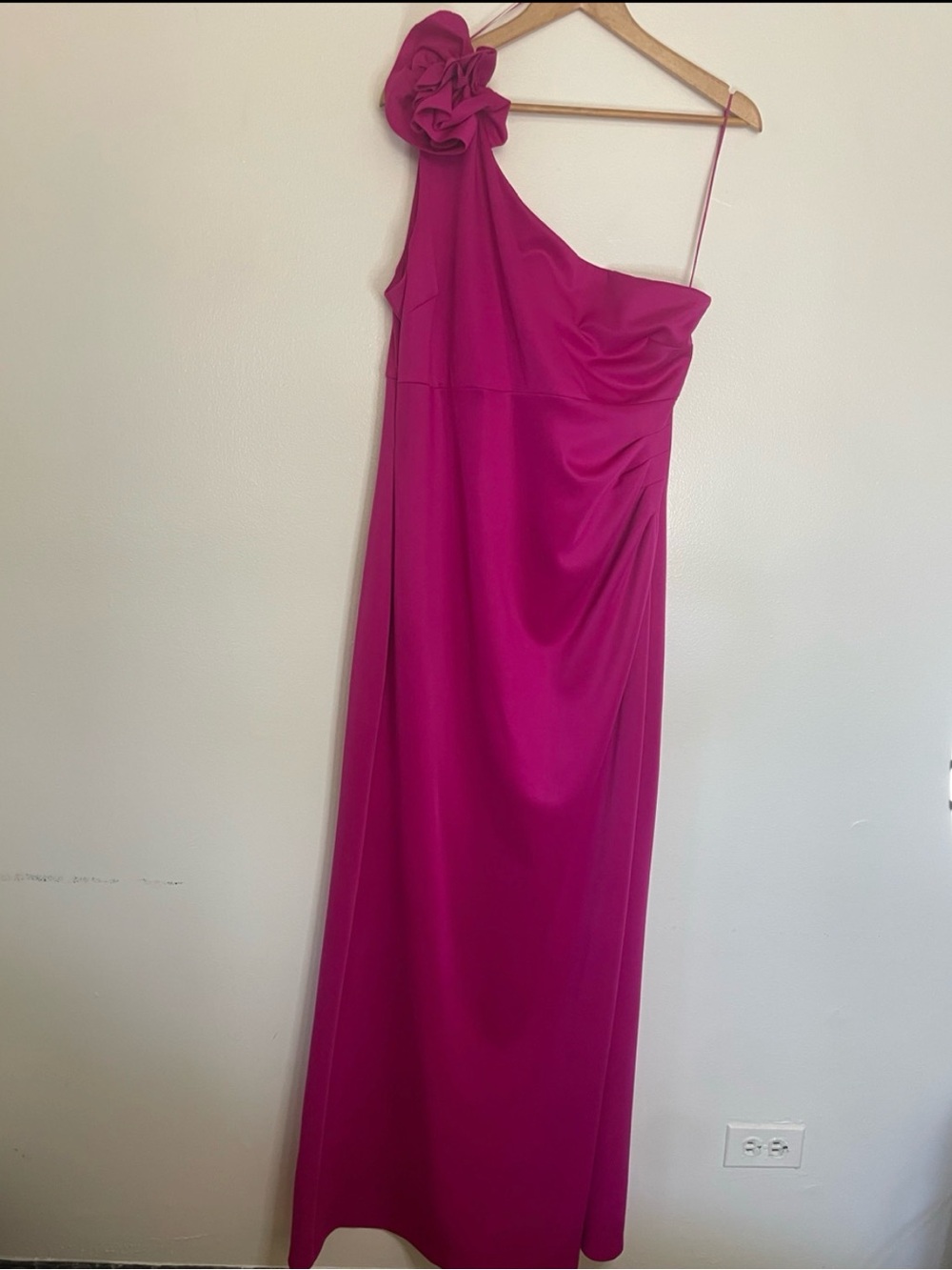 One-Shoulder Fuchsia Evening Gown with Floral Detail Sexy Side Slit Size 18